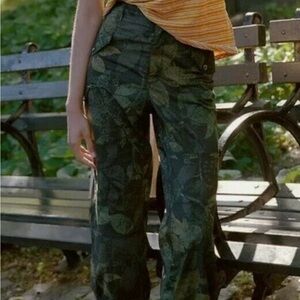 Anthropologie women’s Riley Moss/floral utility pant